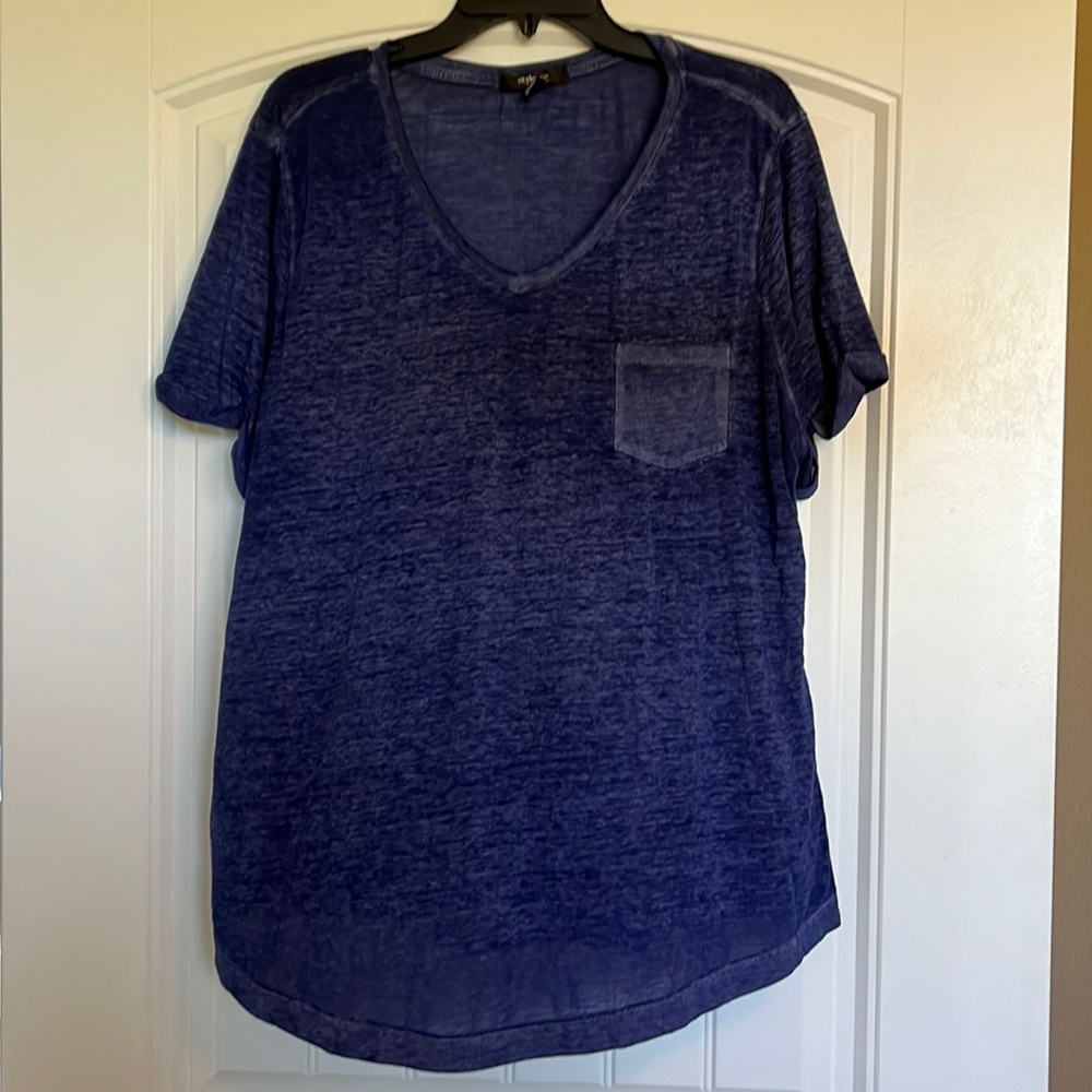 Style & Co v-neck tee